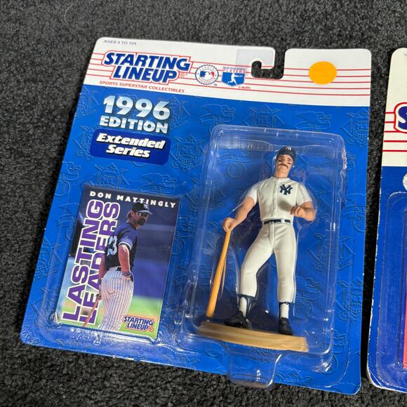 Don Mattingly New York Yankees Vintage 1988/1996 Starting Lineup Figures Lot NIB - Picture 2 of 5
